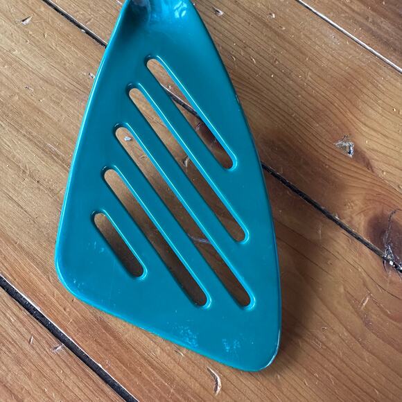 Preowned Hutzler Melamine Angled Slotted Spatula Turner Flipper Glossy Green 13" - Picture 7 of 10